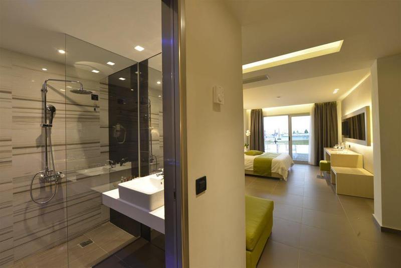 Carolina Mare Hotel Malia  Ngoại thất bức ảnh